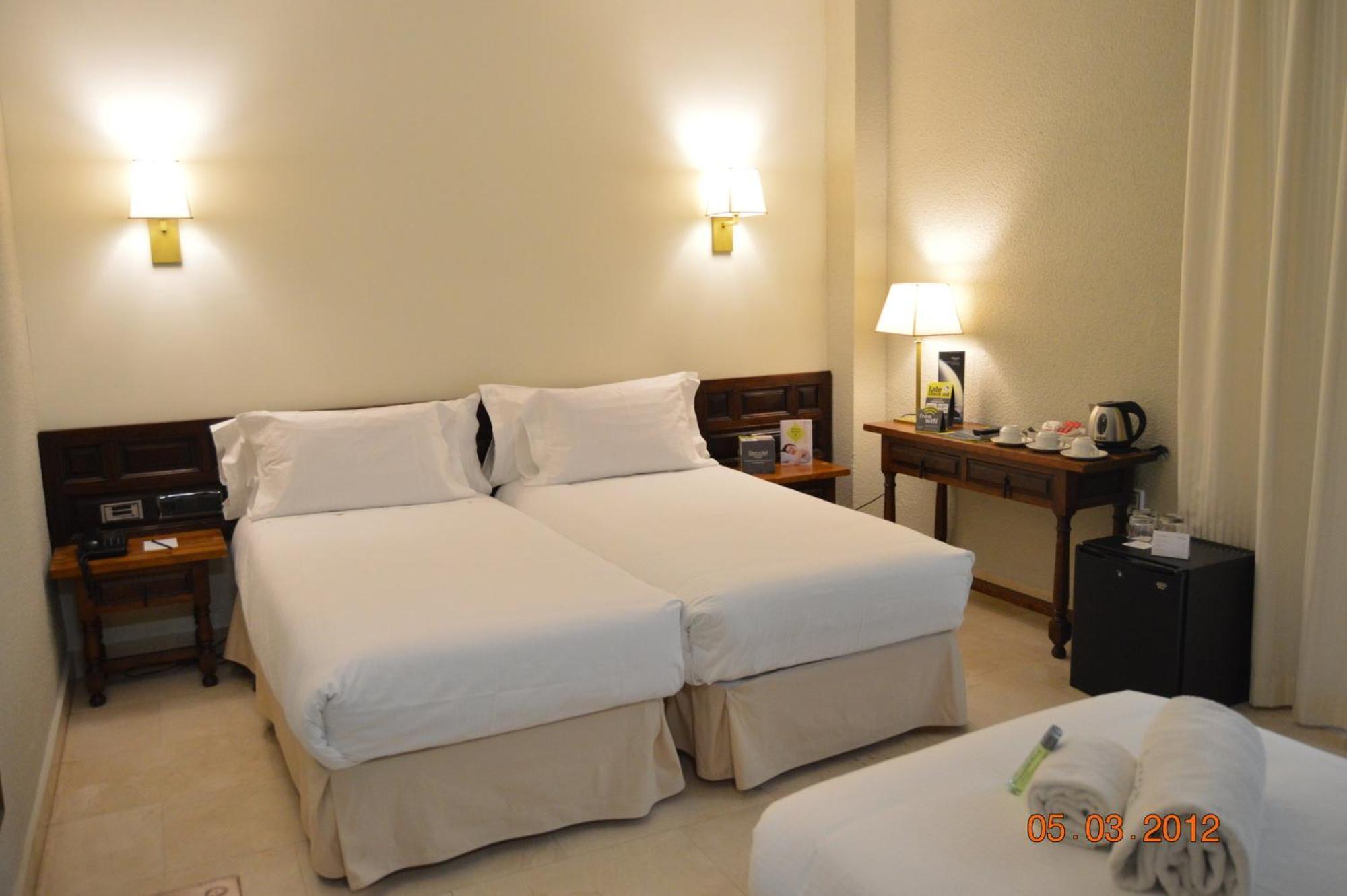 Hotel Sercotel Alfonso VI Toledo Ngoại thất bức ảnh